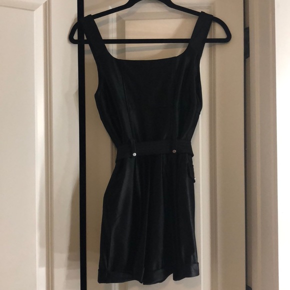 Super Cute Black Guess Romper - Picture 4 of 4